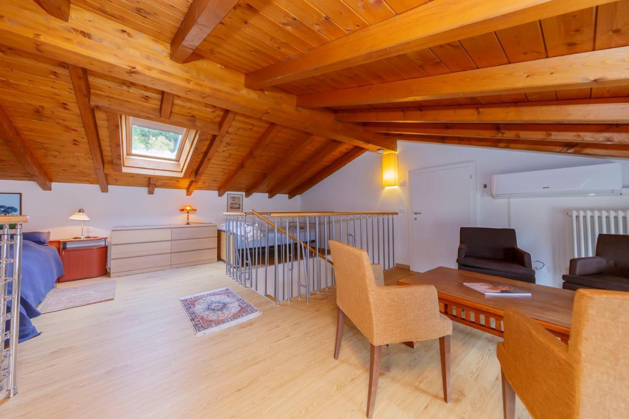 Casa Bohemia Lägenhet Ghiffa Exteriör bild